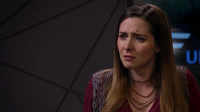 C-9 Estela salva a Furia Productions