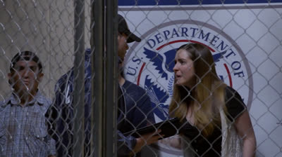 C-11 ¡La policía detiene a Estela!