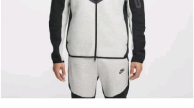 Tira piedras en Pamplona