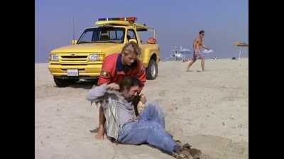 Baywatch 06x15 La Bella E La Bestia
